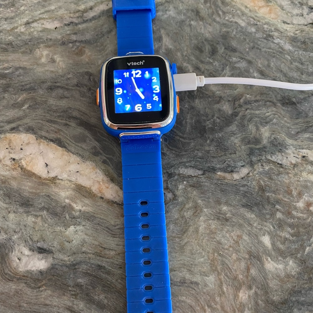 VTech blue kids watch, pedometer, camera, video and games!